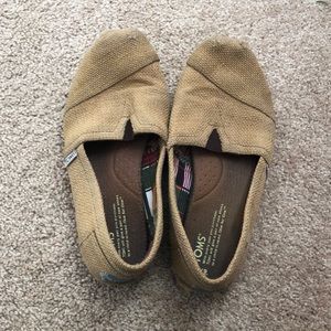 Women’s Toms shoes